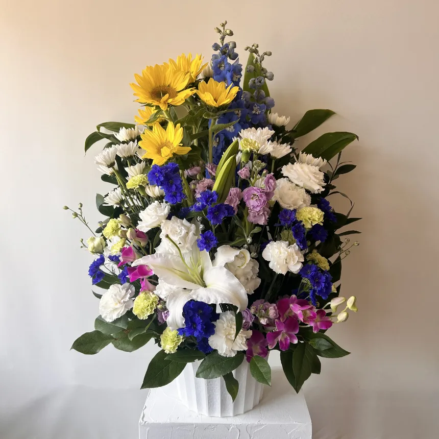 花季のバルーン・アレンジメント｜ポップで華やかなお祝いの花